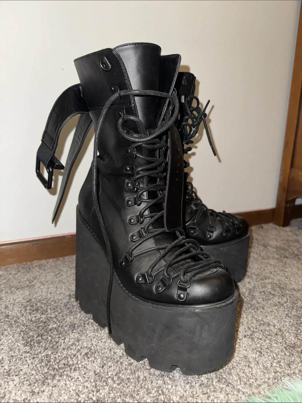 Women's Black Chunky Platform Lace-Up Boots